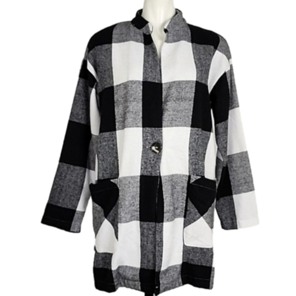 Weekend Suzanne Betro Women's Flannel Black White Plaid Oversized Shirt Sz M - Picture 1 of 9